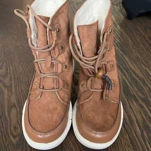 Sorel Explorer girls winter boot